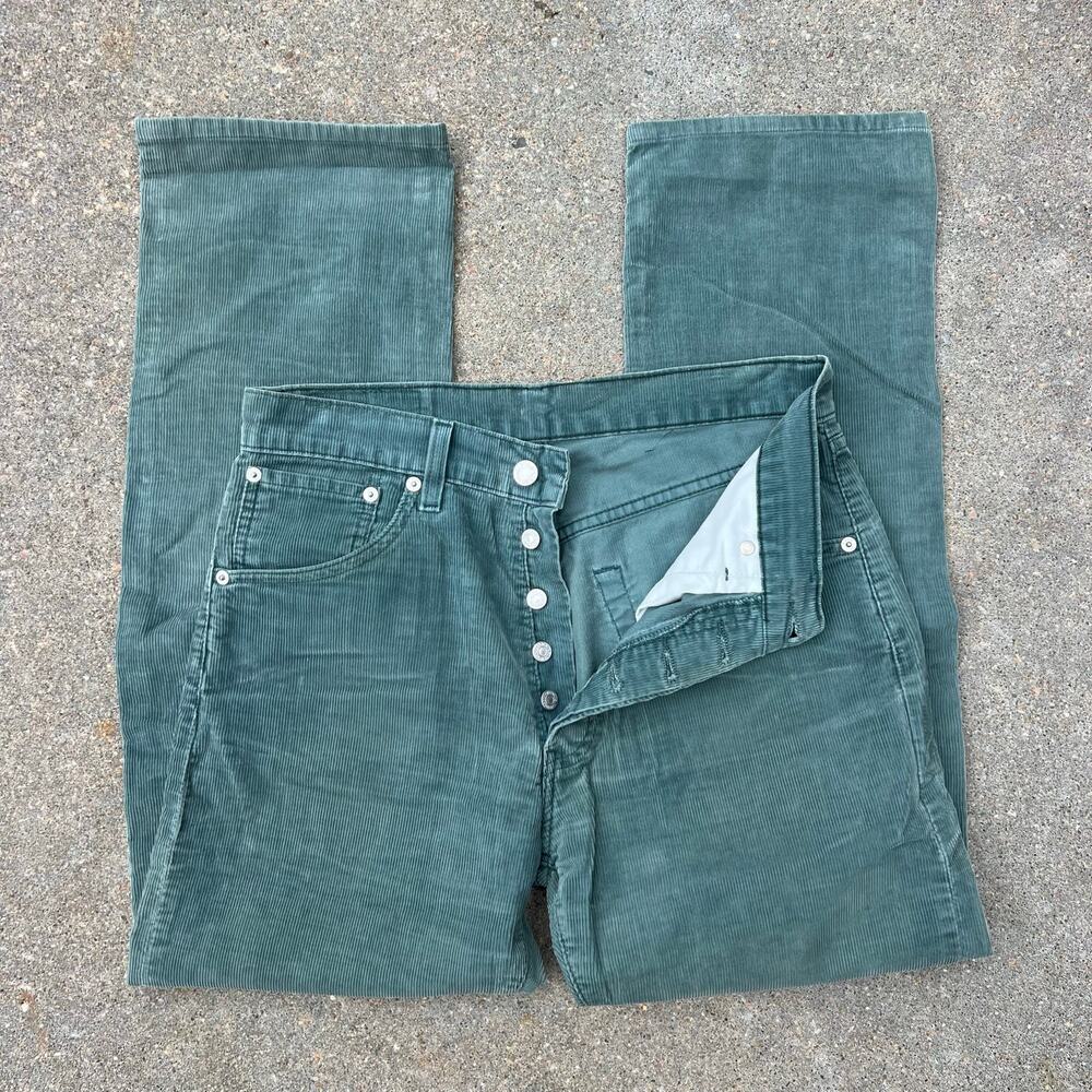 Vintage Y2K Levi’s 551 Button Fly Original Fit Straight Leg Green Corduroy 31x34